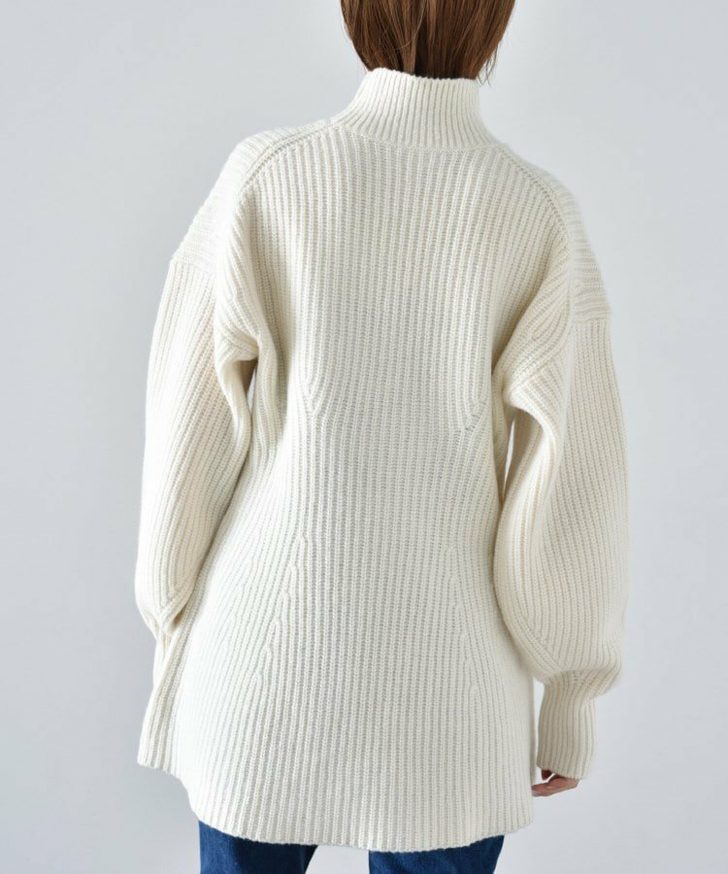 CODE A | neck cutting knit